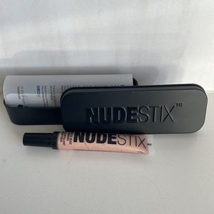 NWOT Nudestix Magnetic Nude Glimmer Highlighter